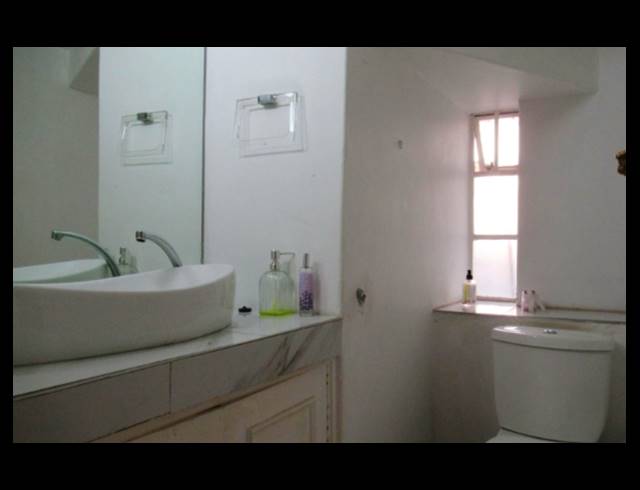 6 BEDROOM GATED ESTATE FOR SALE IN STRATHAVON